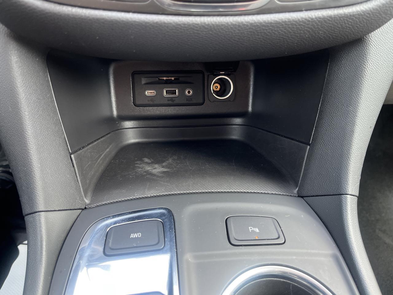2024 Chevrolet Equinox LT AWD Safety&InfotainmentPkg w/AdaptiveCruise HeatedSeats HeatedSteeringWheel HD-SuroundVision Saukville WI