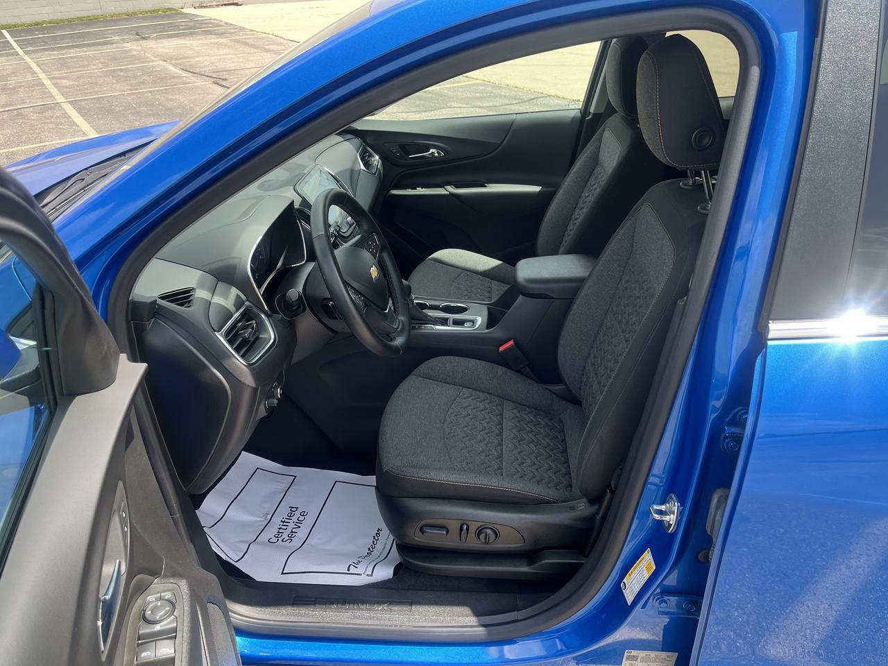 2024 Chevrolet Equinox LT AWD Safety&InfotainmentPkg w/AdaptiveCruise HeatedSeats HeatedSteeringWheel HD-SuroundVision Saukville WI