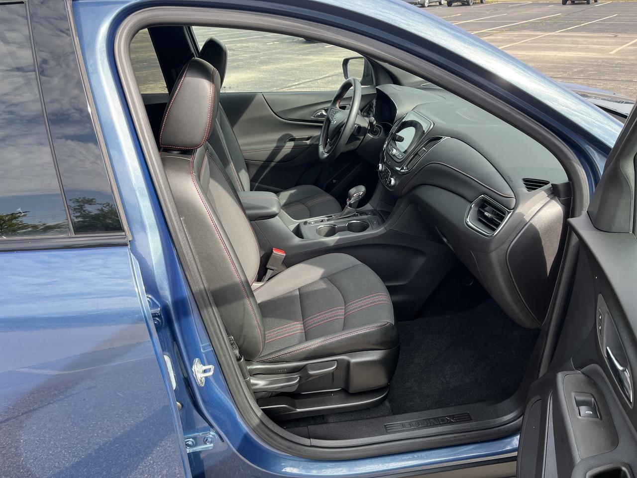 2024 Chevrolet Equinox RS AWD Safety&InfotainmentPkg w/AdaptiveCruise HtdSeats HtdStrngWhl HD-SurroundVision Saukville WI