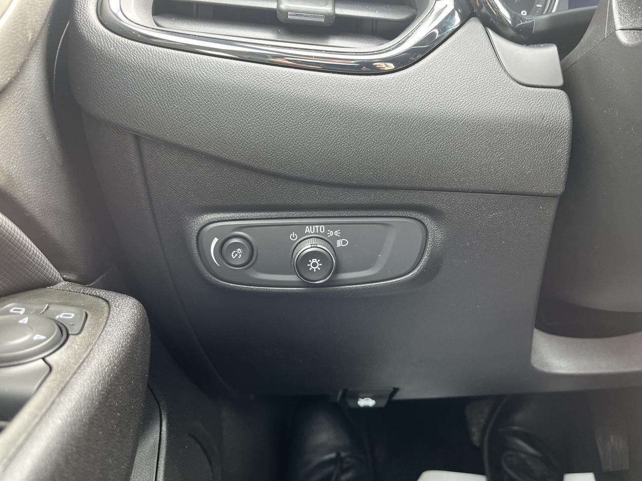 2024 Chevrolet Equinox RS AWD Safety&InfotainmentPkg w/AdaptiveCruise HtdSeats HtdStrngWhl HD-SurroundVision Saukville WI
