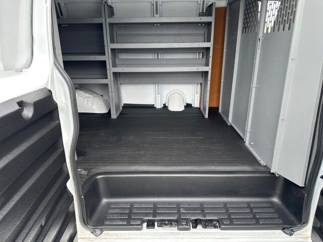 2024 Chevrolet Express 2500 Cargo Van w/ Ladder Rack & Bin Pkg Ashland VA
