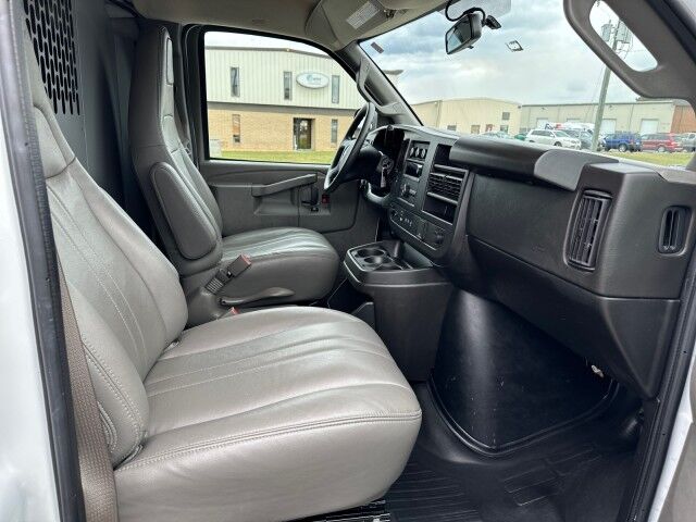 2024 Chevrolet Express 2500 Cargo Van w/ Ladder Rack & Bin Pkg Ashland VA