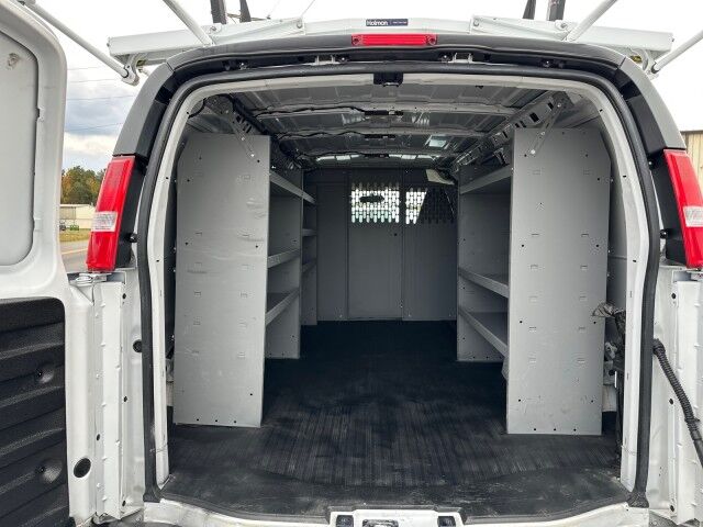 2024 Chevrolet Express 2500 Cargo Van w/ Ladder Rack & Bin Pkg Ashland VA