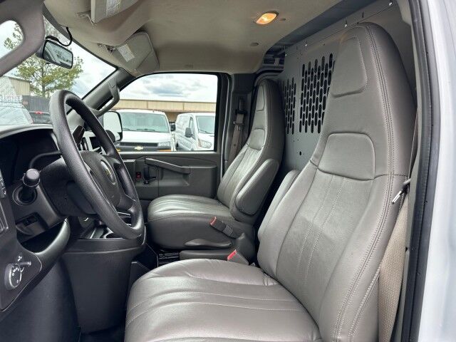 2024 Chevrolet Express 2500 Cargo Van w/ Ladder Rack & Bin Pkg Ashland VA