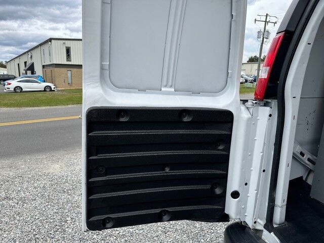 2024 Chevrolet Express 2500 Cargo Van w/ Ladder Rack & Bin Pkg Ashland VA