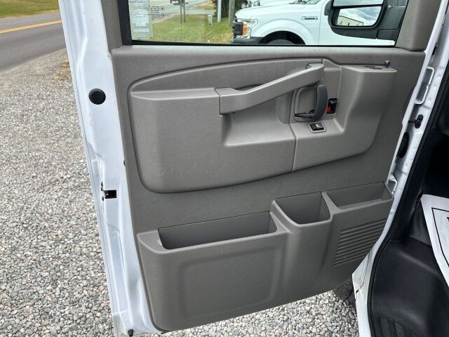 2024 Chevrolet Express 2500 Cargo Van w/ Ladder Rack & Bin Pkg Ashland VA