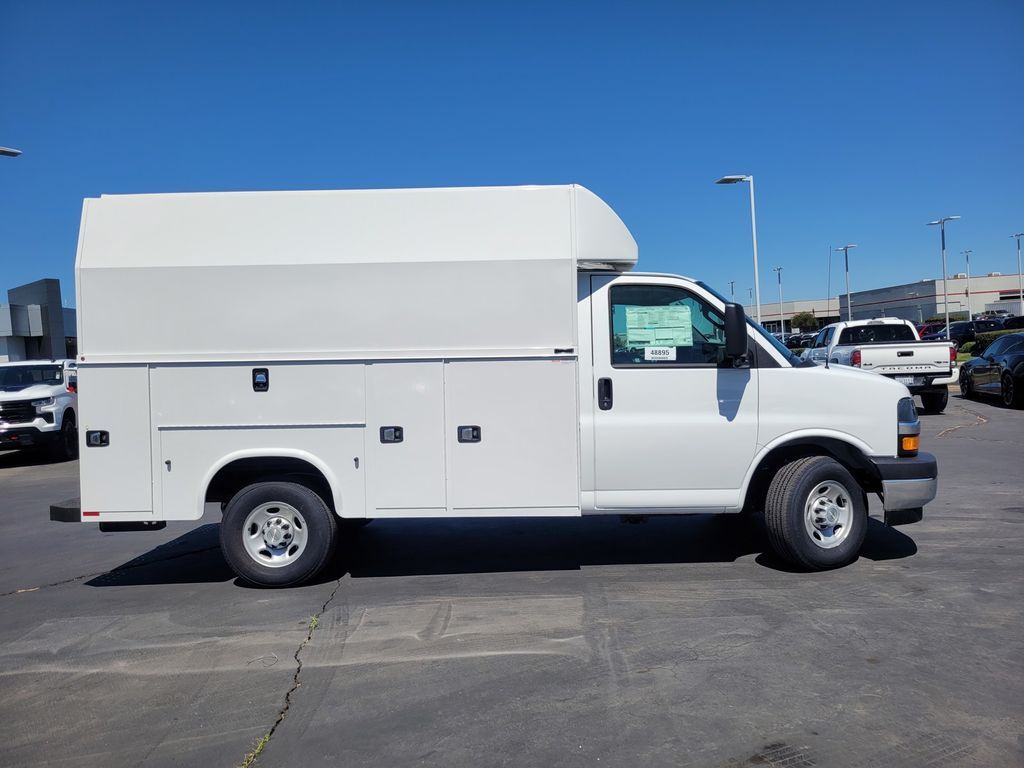 2024 Chevrolet Express 3500 2 Door Cutaway Van Roseville CA