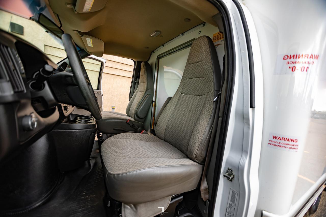 2024 Chevrolet Express 3500 Cube Van BCam Red Deer AB