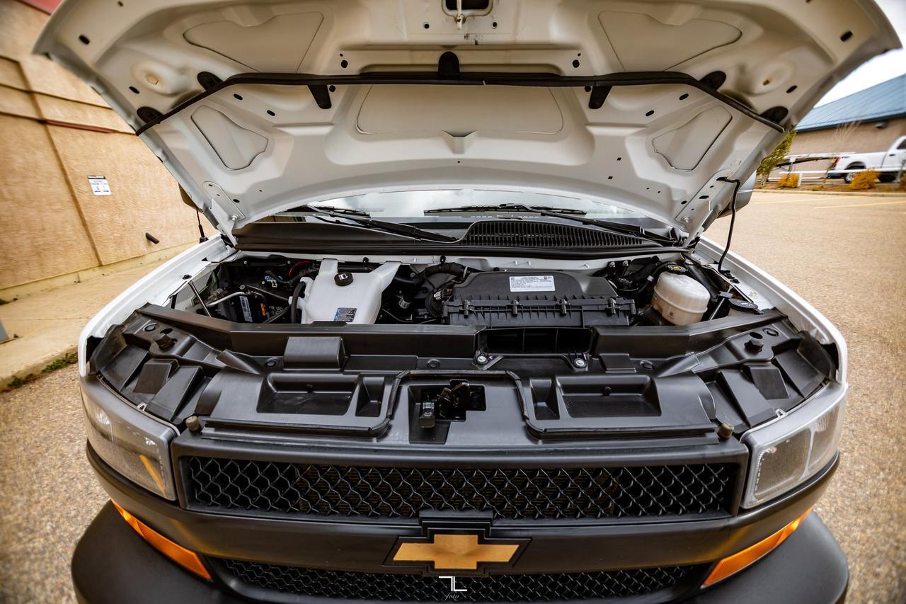 2024 Chevrolet Express 3500 Cube Van BCam Red Deer AB