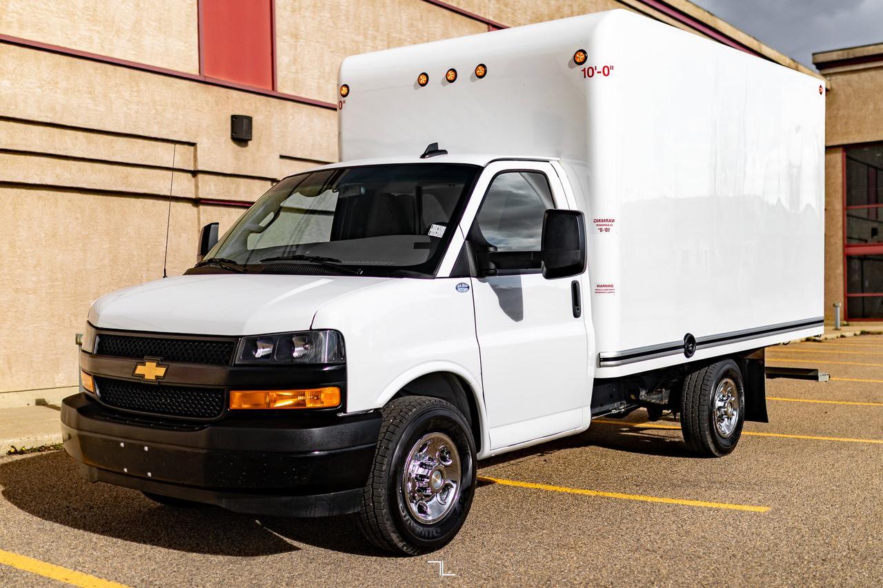 2024 Chevrolet Express 3500 Cube Van BCam Red Deer AB