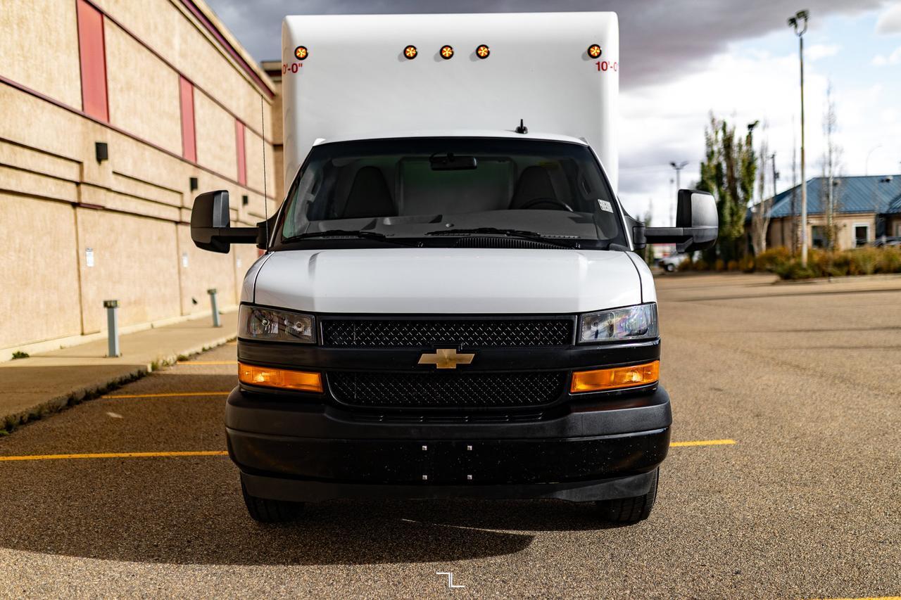 2024 Chevrolet Express 3500 Cube Van BCam Red Deer AB