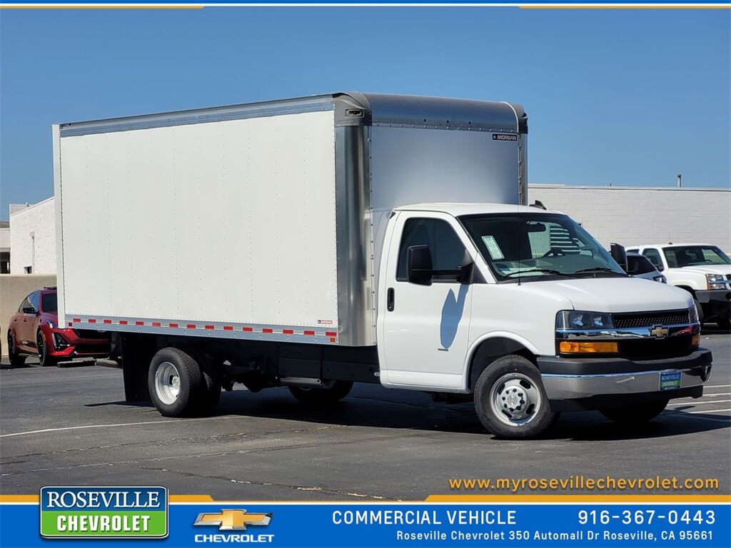 2024 Chevrolet Express 3500 Cutaway