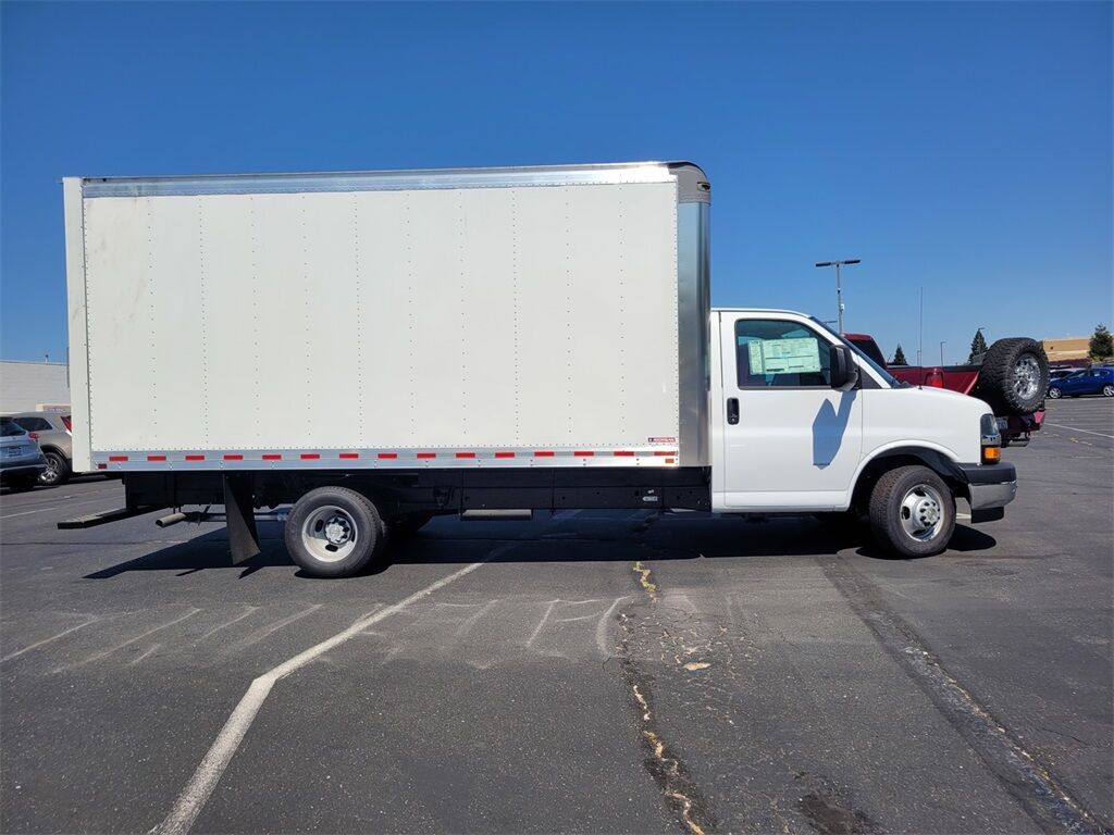 2024 Chevrolet Express 3500 Cutaway Roseville CA