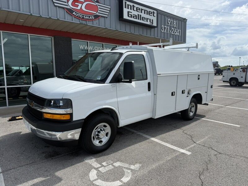 2024 Chevrolet Express 3500 KUV Utility 3k mi's! Collinsville OK