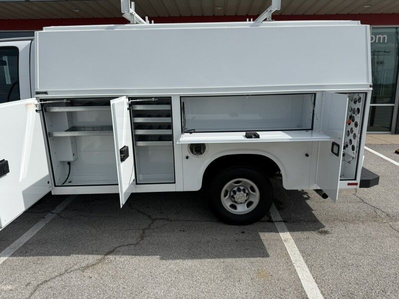 2024 Chevrolet Express 3500 KUV Utility 3k mi's! Collinsville OK
