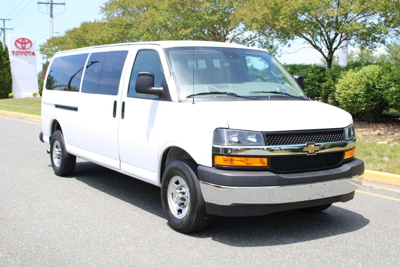 2024 Chevrolet Express 3500 LT Passenger
