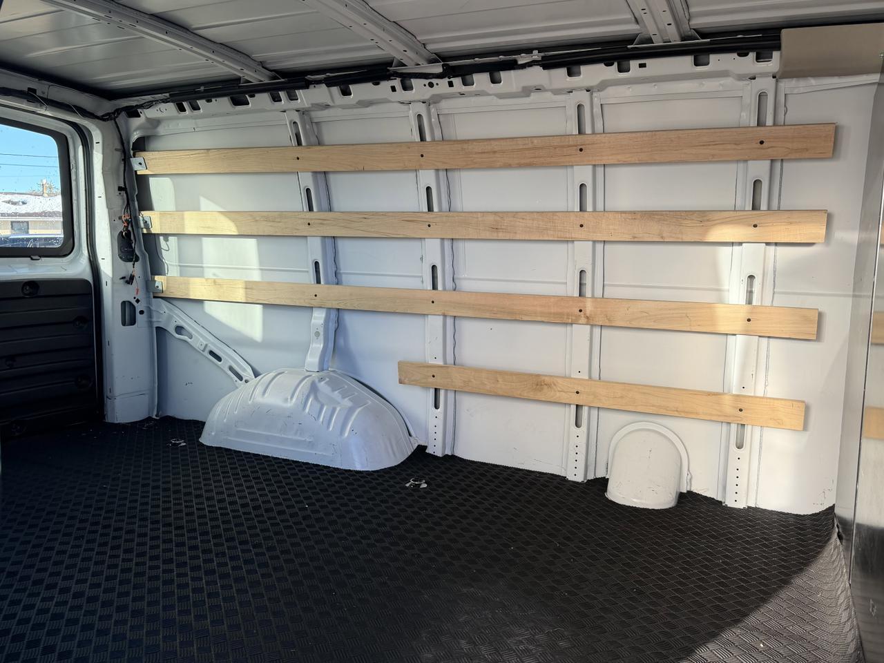 2024 Chevrolet Express Cargo Van CARGO | 135" | Back Up Camera | Low Mileage | Power Options Redwater AB