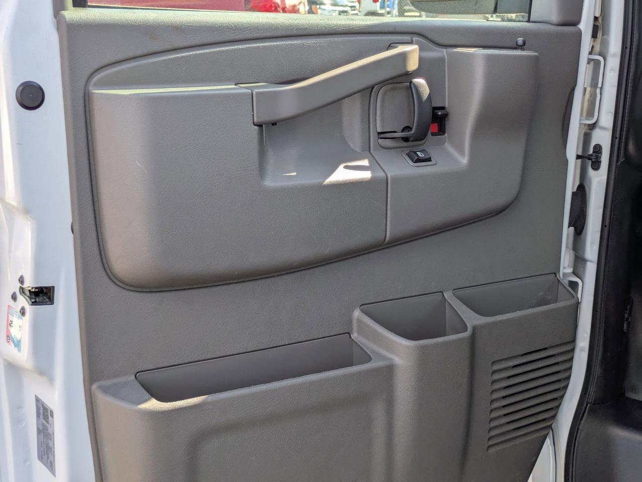2024 Chevrolet Express Cargo Van CARGO Castroville TX
