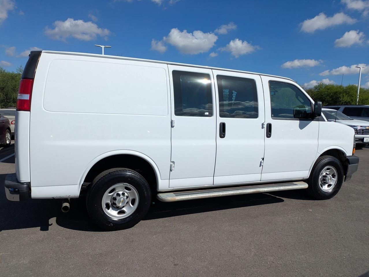 2024 Chevrolet Express Cargo Van CARGO Castroville TX