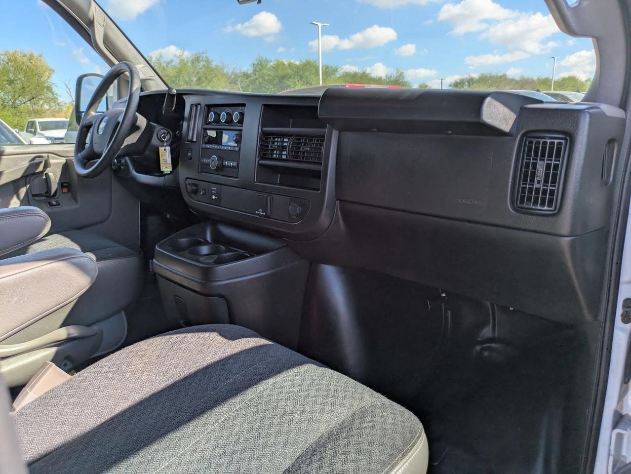 2024 Chevrolet Express Cargo Van CARGO Castroville TX
