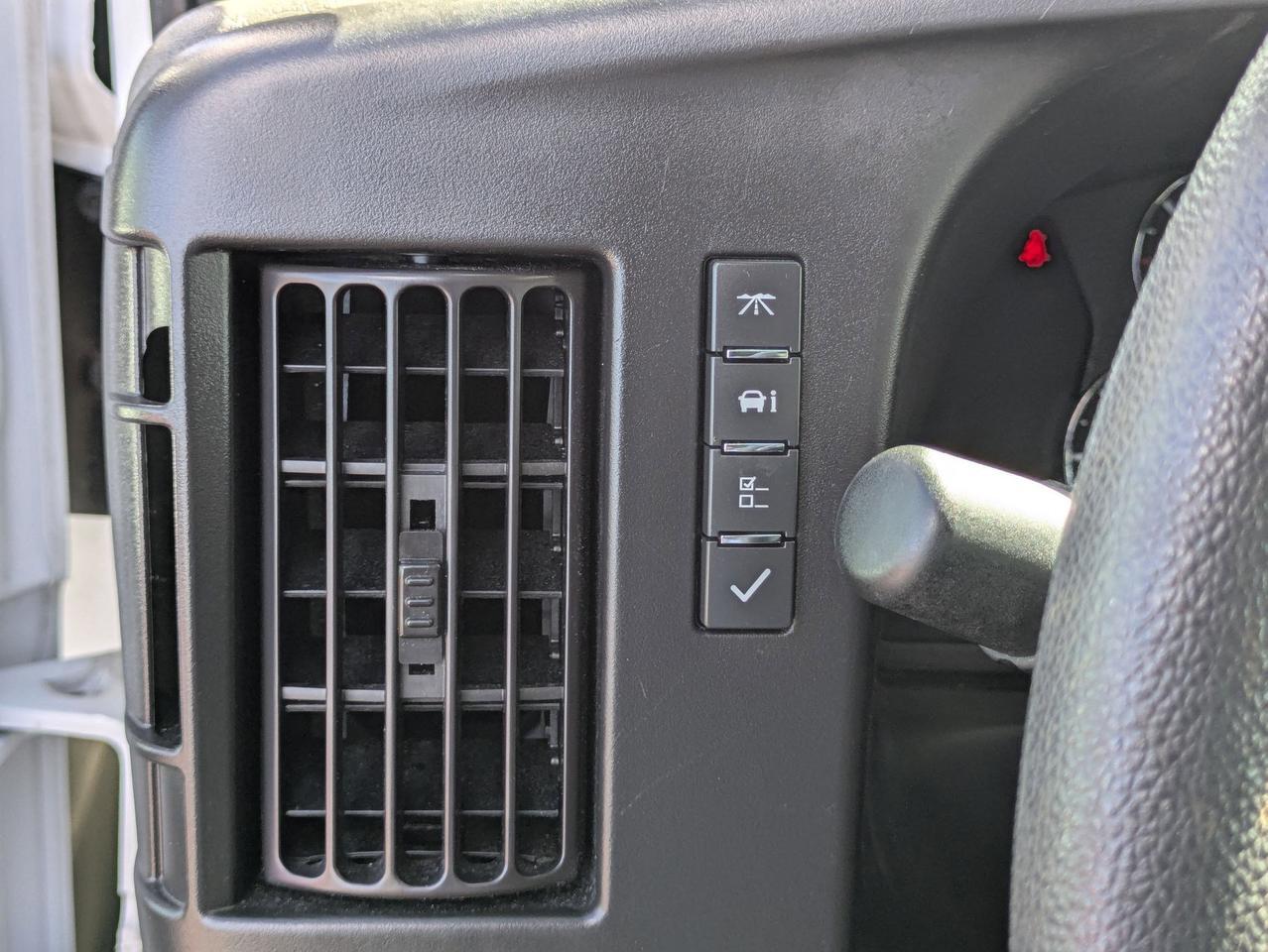 2024 Chevrolet Express Cargo Van CARGO Castroville TX