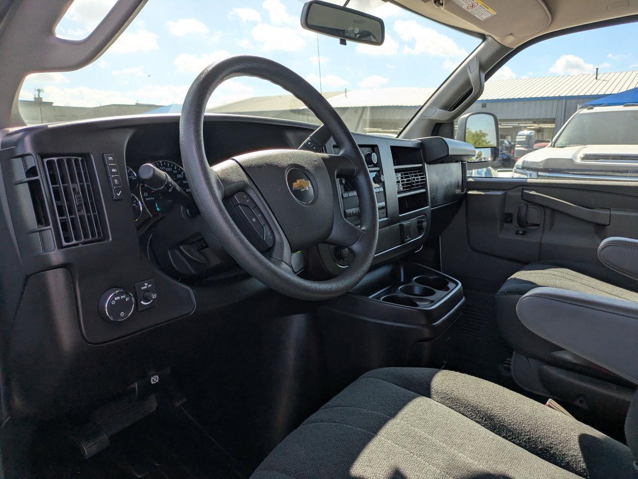 2024 Chevrolet Express Cargo Van CARGO Castroville TX