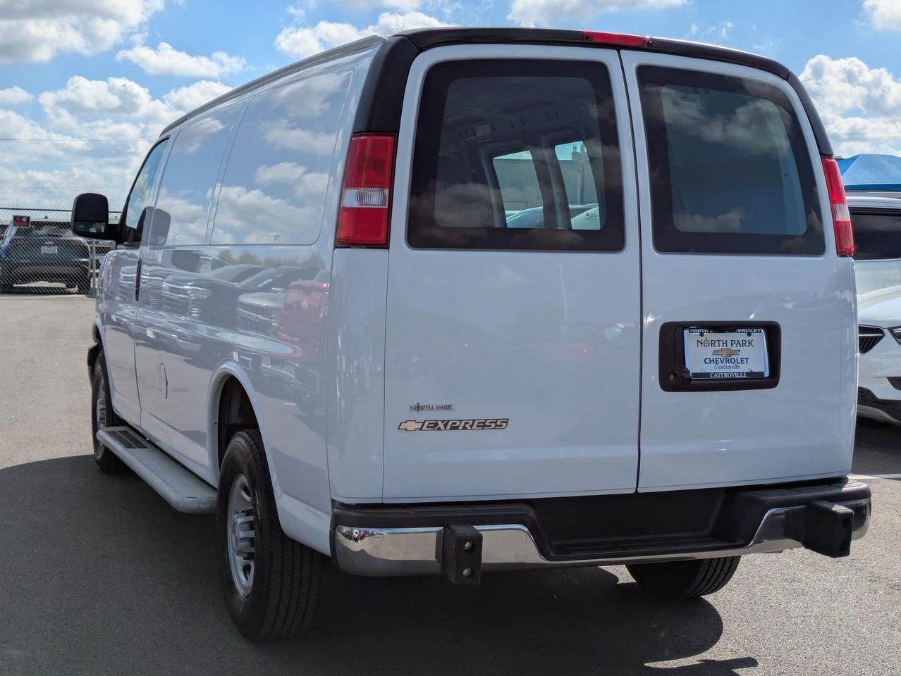 2024 Chevrolet Express Cargo Van CARGO Castroville TX