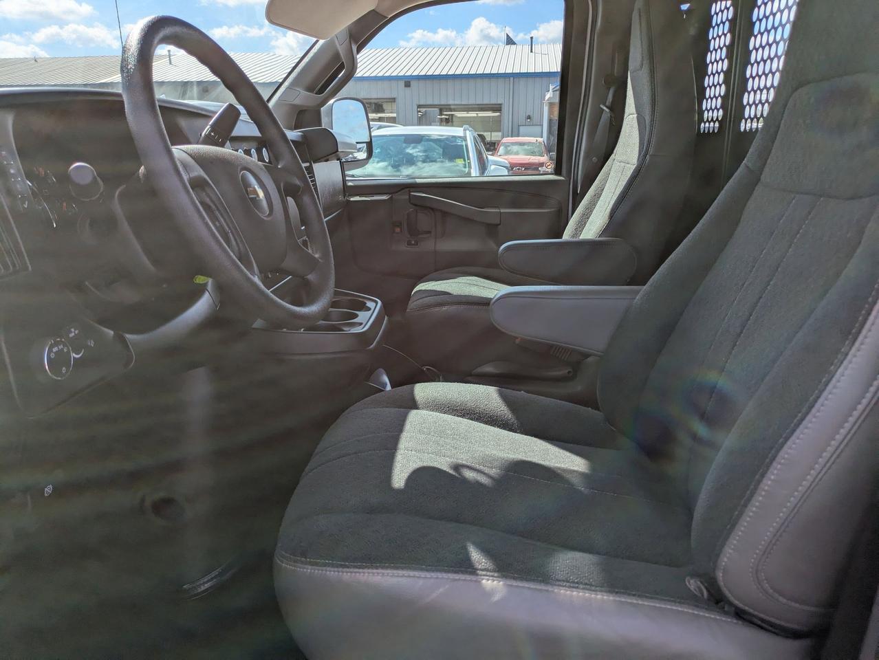 2024 Chevrolet Express Cargo Van CARGO Castroville TX