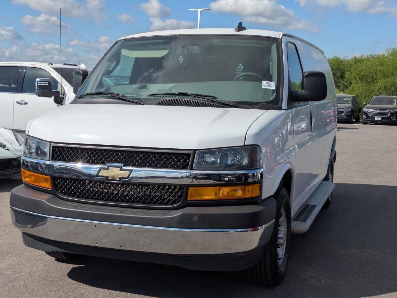 2024 Chevrolet Express Cargo Van CARGO Castroville TX