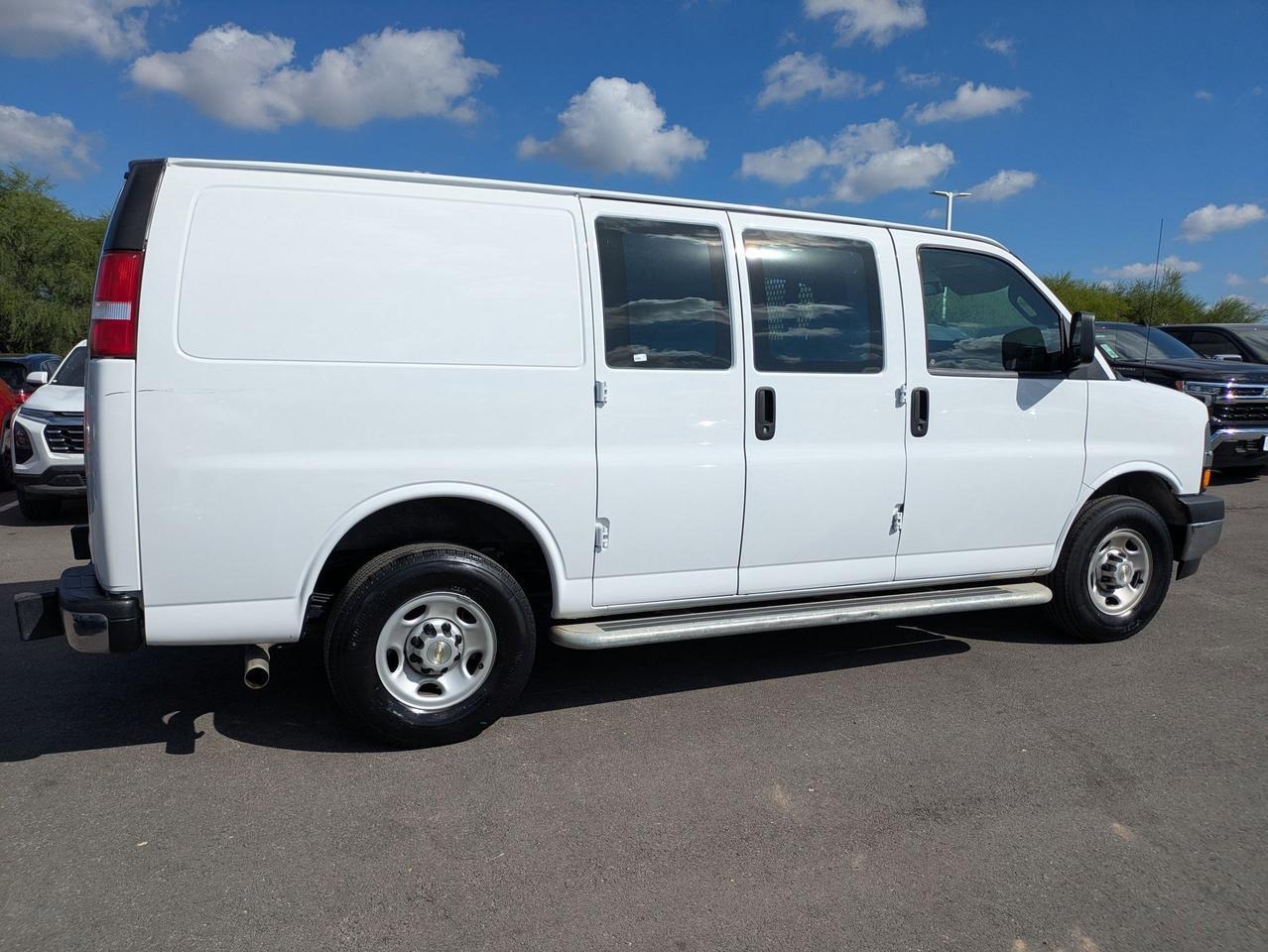 2024 Chevrolet Express Cargo Van CARGO Castroville TX