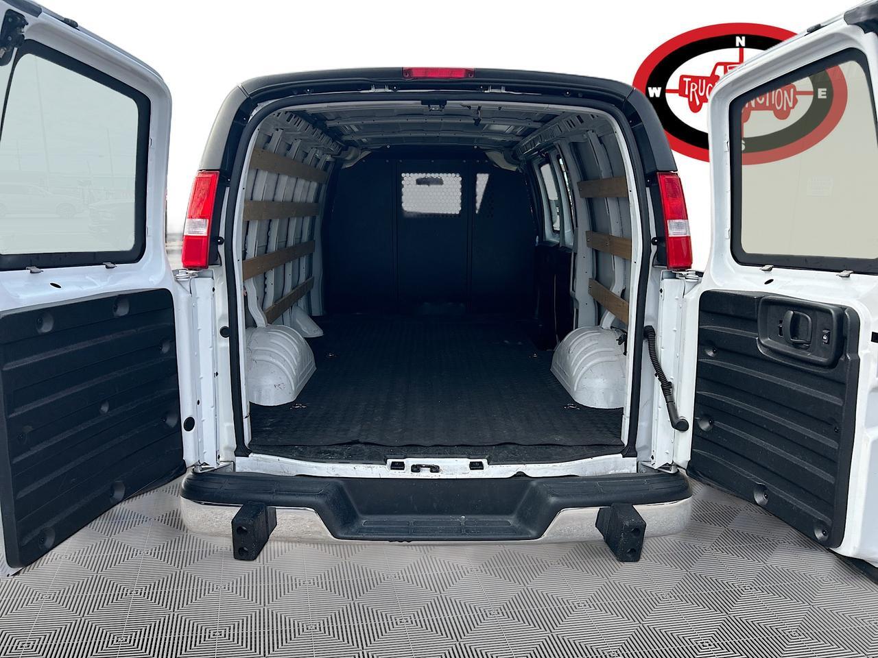 2024 Chevrolet Express Cargo Van RWD 2500 Venice FL