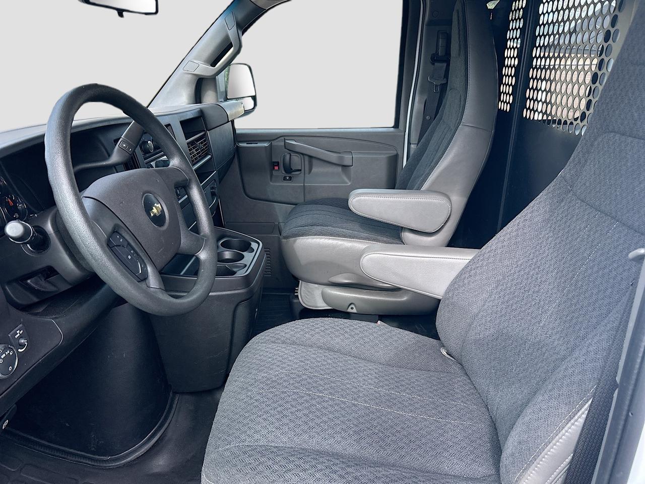 2024 Chevrolet Express Cargo Van RWD 2500 Venice FL