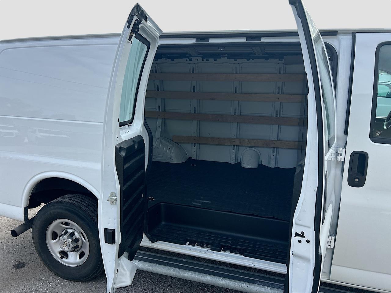 2024 Chevrolet Express Cargo Van RWD 2500 Venice FL