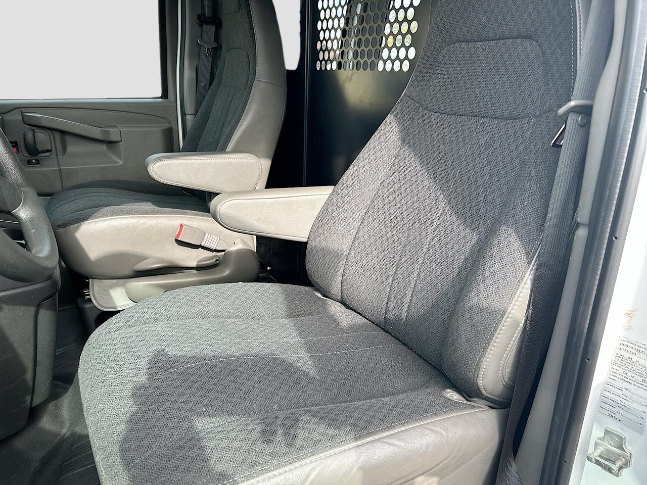 2024 Chevrolet Express Cargo Van RWD 2500 Venice FL