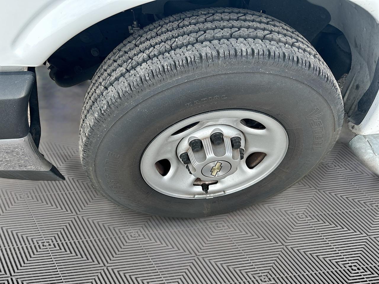 2024 Chevrolet Express Cargo Van RWD 2500 Venice FL