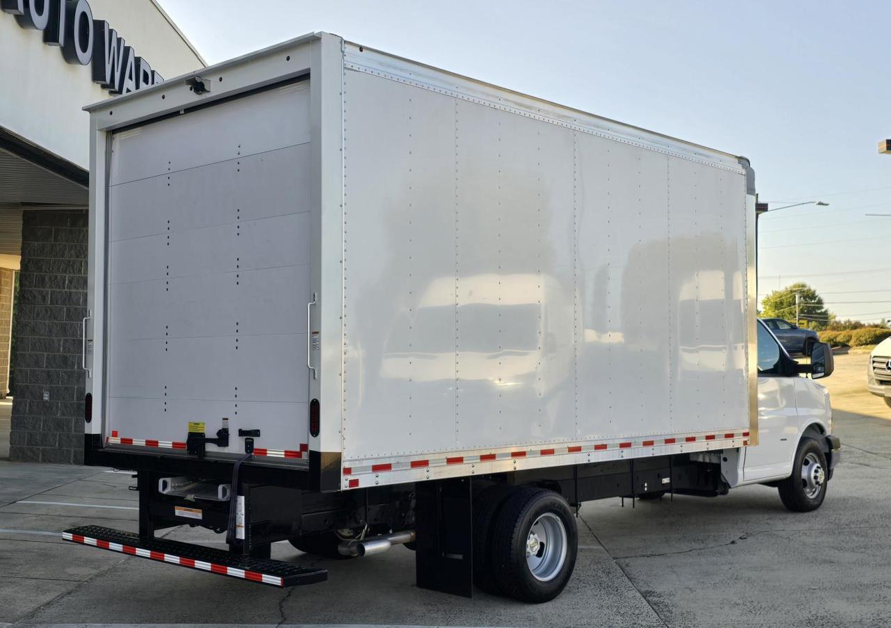 2024 Chevrolet Express Commercial Cutaway 3500 DRW 16ft Box W/Roll-Up Door and Pull-Out Ramp Concord NC