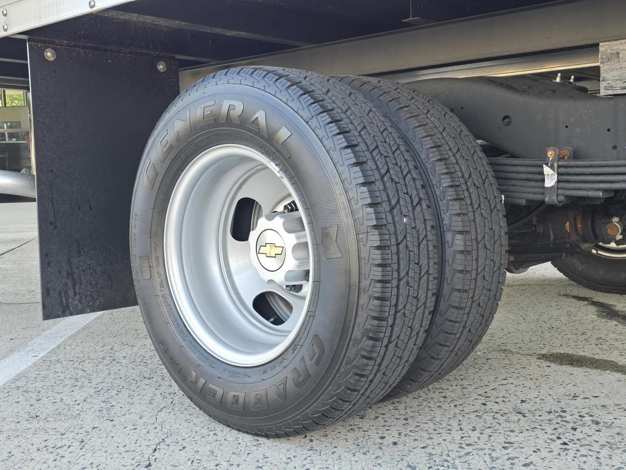 2024 Chevrolet Express Commercial Cutaway 3500 DRW 16ft Box W/Roll-Up Door and Pull-Out Ramp Concord NC
