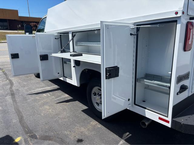 2024 Chevrolet Express Cutaway 3500 Fitchburg MA