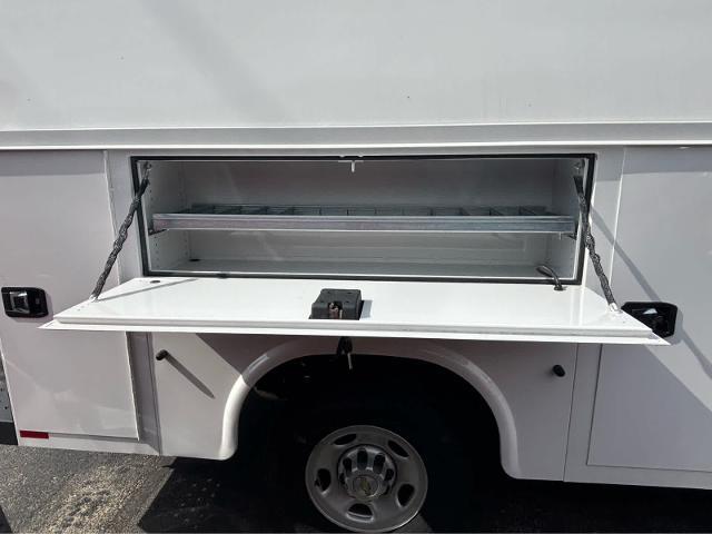 2024 Chevrolet Express Cutaway 3500 Fitchburg MA