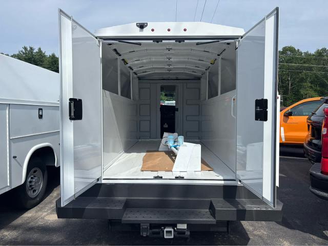 2024 Chevrolet Express Cutaway 3500 Fitchburg MA