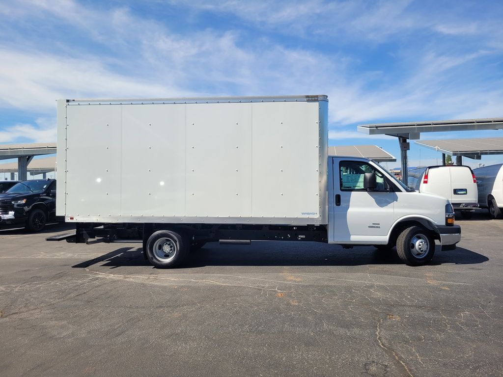 2024 Chevrolet Express Cutaway 4500