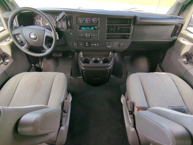 2024 Chevrolet Express Passenger LT Winder GA