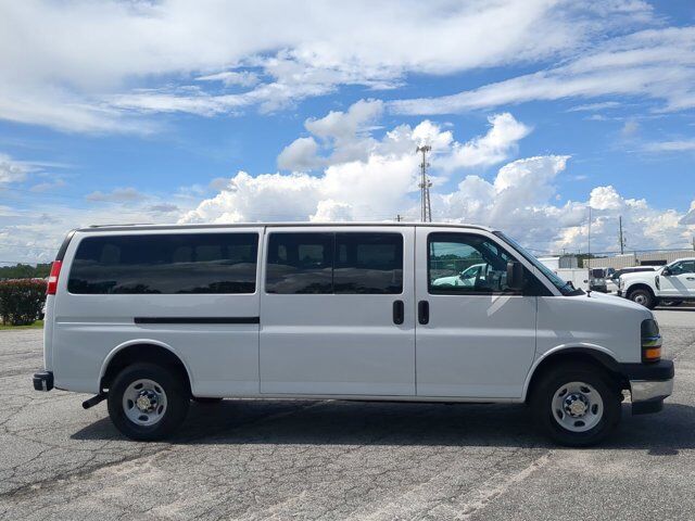 2024 Chevrolet Express Passenger LT Winder GA