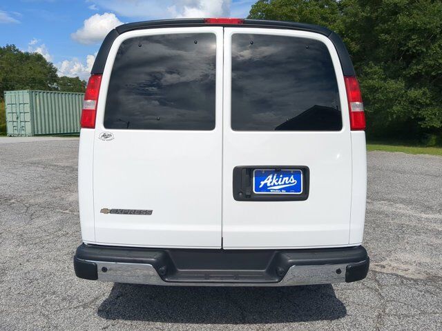 2024 Chevrolet Express Passenger LT Winder GA