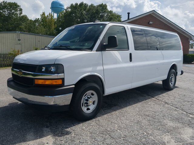 2024 Chevrolet Express Passenger LT Winder GA