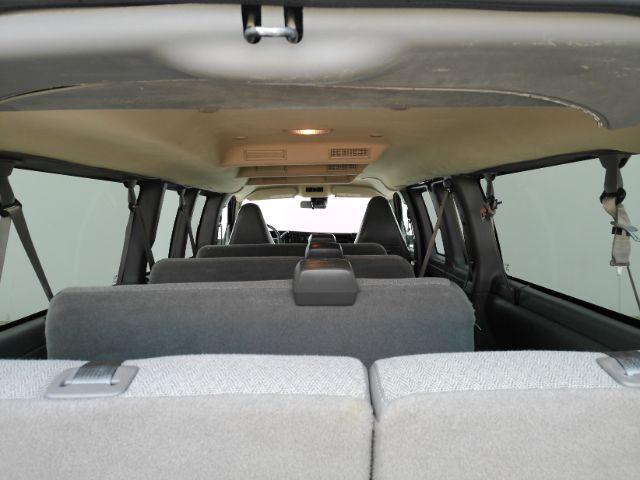 2024 Chevrolet Express Passenger RWD 3500 Extended Wheelbase LT Plano TX