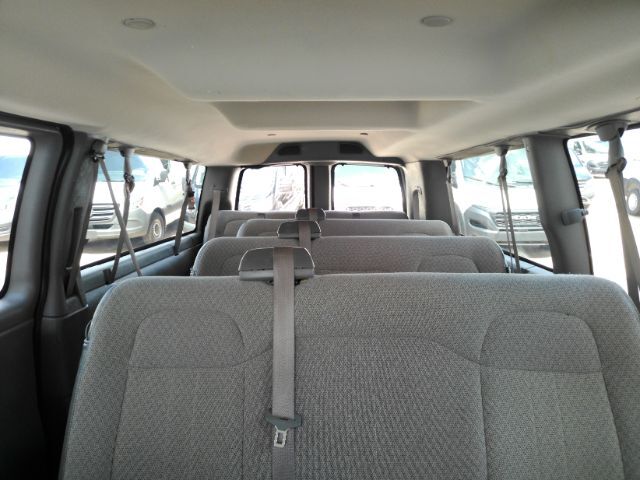 2024 Chevrolet Express Passenger RWD 3500 Extended Wheelbase LT Plano TX