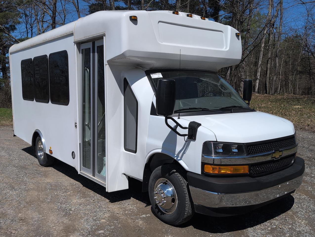 2024 Chevrolet HLE HLE COACH