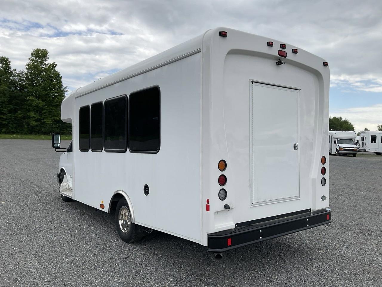2024 Chevrolet HLE HLE COACH Johnstown NY