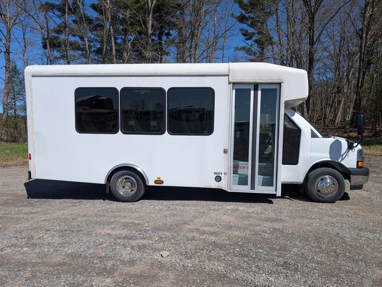 2024 Chevrolet HLE HLE COACH